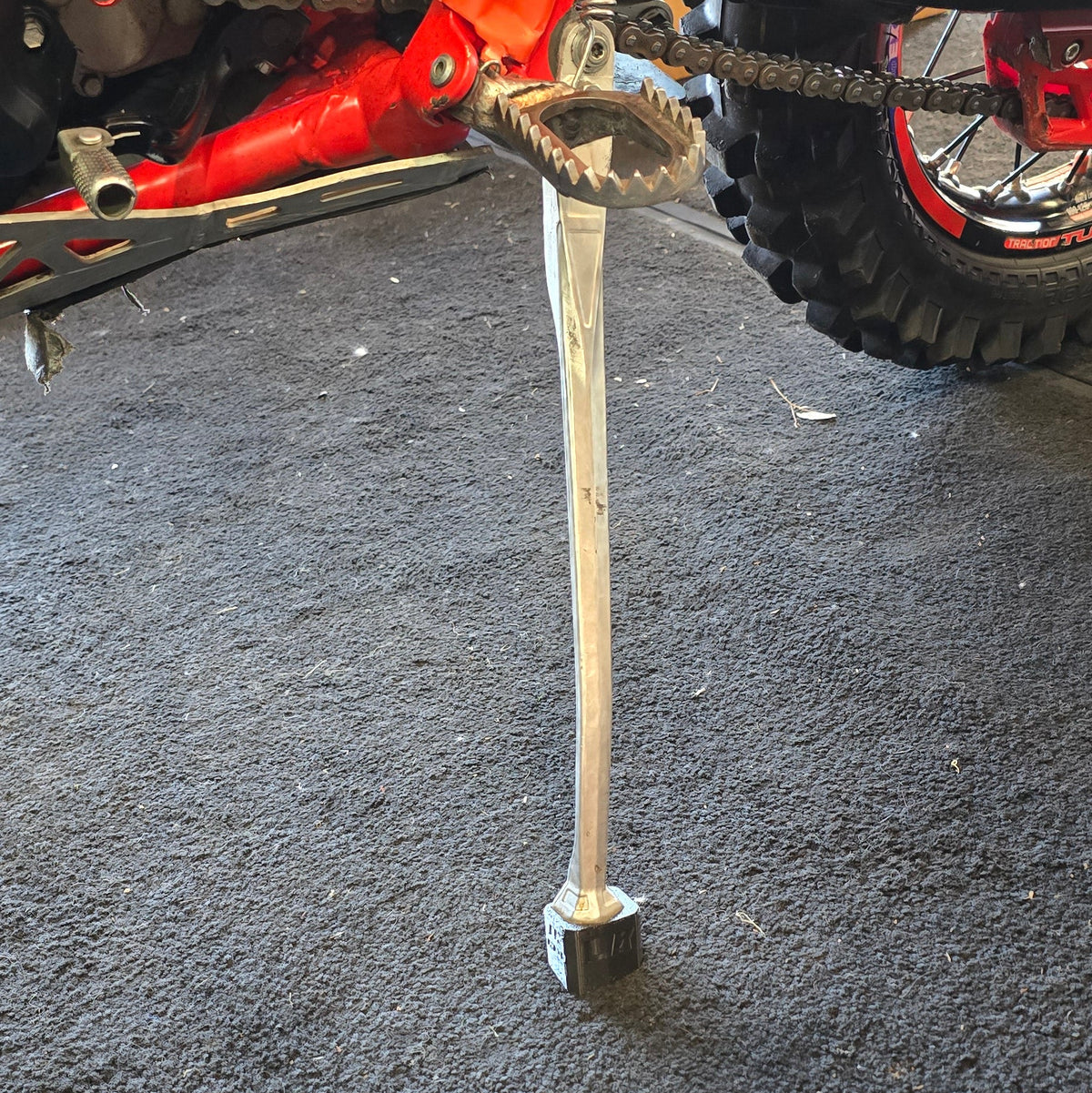 2020-2026 Beta Kickstand Extension Block